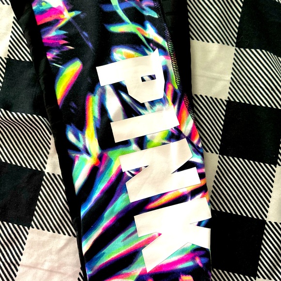 Victoria Secret Ultimate Leggings Size Medium - Picture 3 of 4